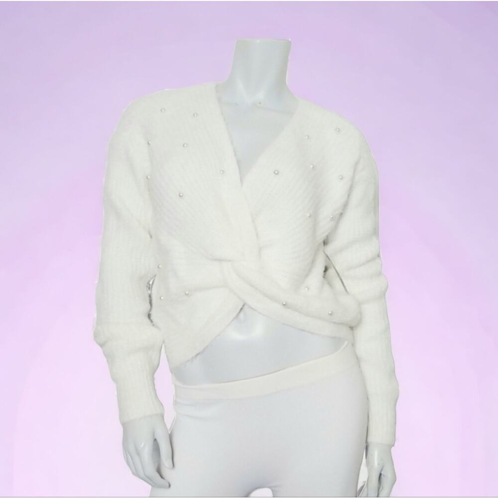 NO Boundaries White Pearl Core Twist Front Crop Sweater Size Small- NWT's